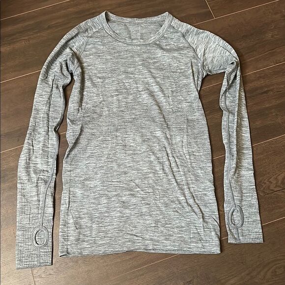 Lululemon Long Sleeve Gray Swiftly - Size 6 - Picture 1 of 7